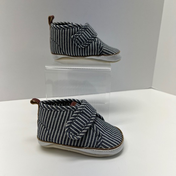Osh Kosh B gosh baby B 'Gosh Shoes Sneakers Striped Hook and Loop Size 2 - Picture 2 of 7